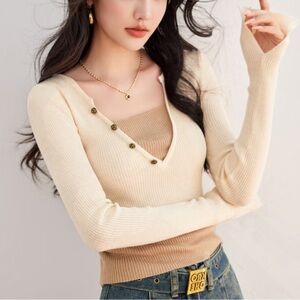 Kroche Cream Ribbed Button-Detail Sweater